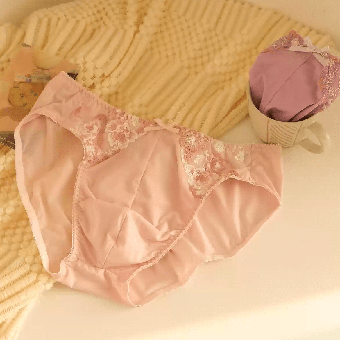 Luxury Satin Lace Flower Men's Panties - Cissify